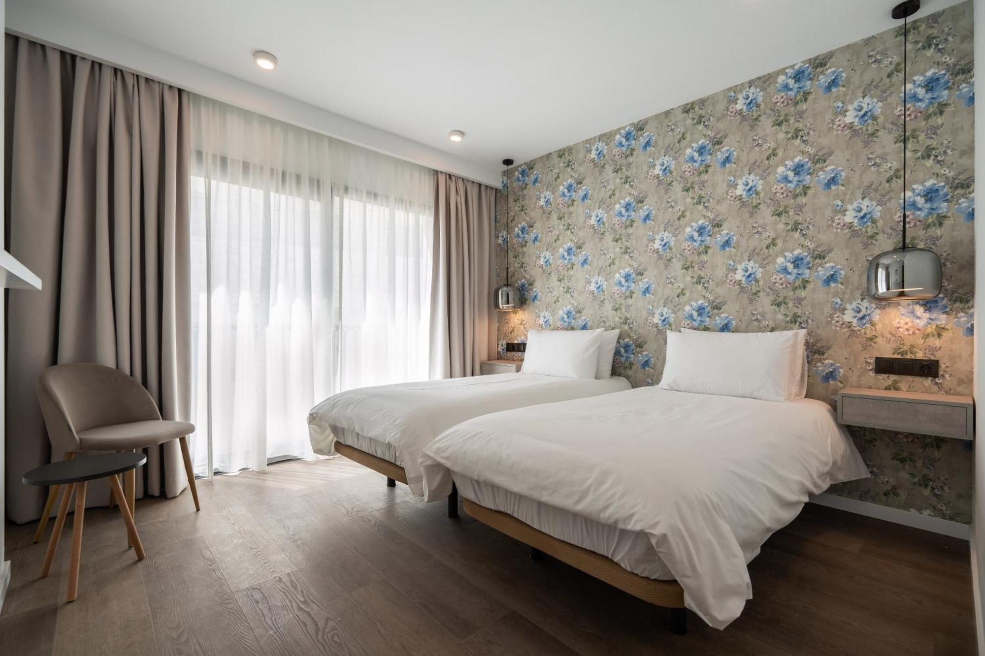 The Orange House Boutique Hotel And Upstairs Rooftop Bar Center Of La Cala De Mijas 100M From The Beach Zewnętrze zdjęcie