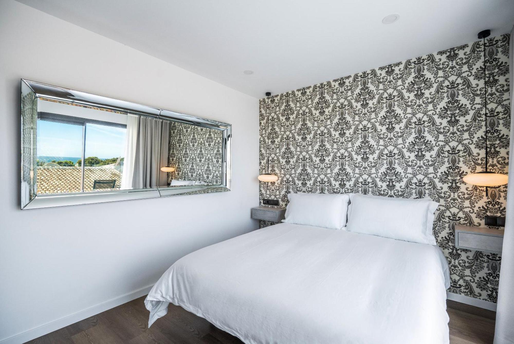 The Orange House Boutique Hotel And Upstairs Rooftop Bar Center Of La Cala De Mijas 100M From The Beach Zewnętrze zdjęcie